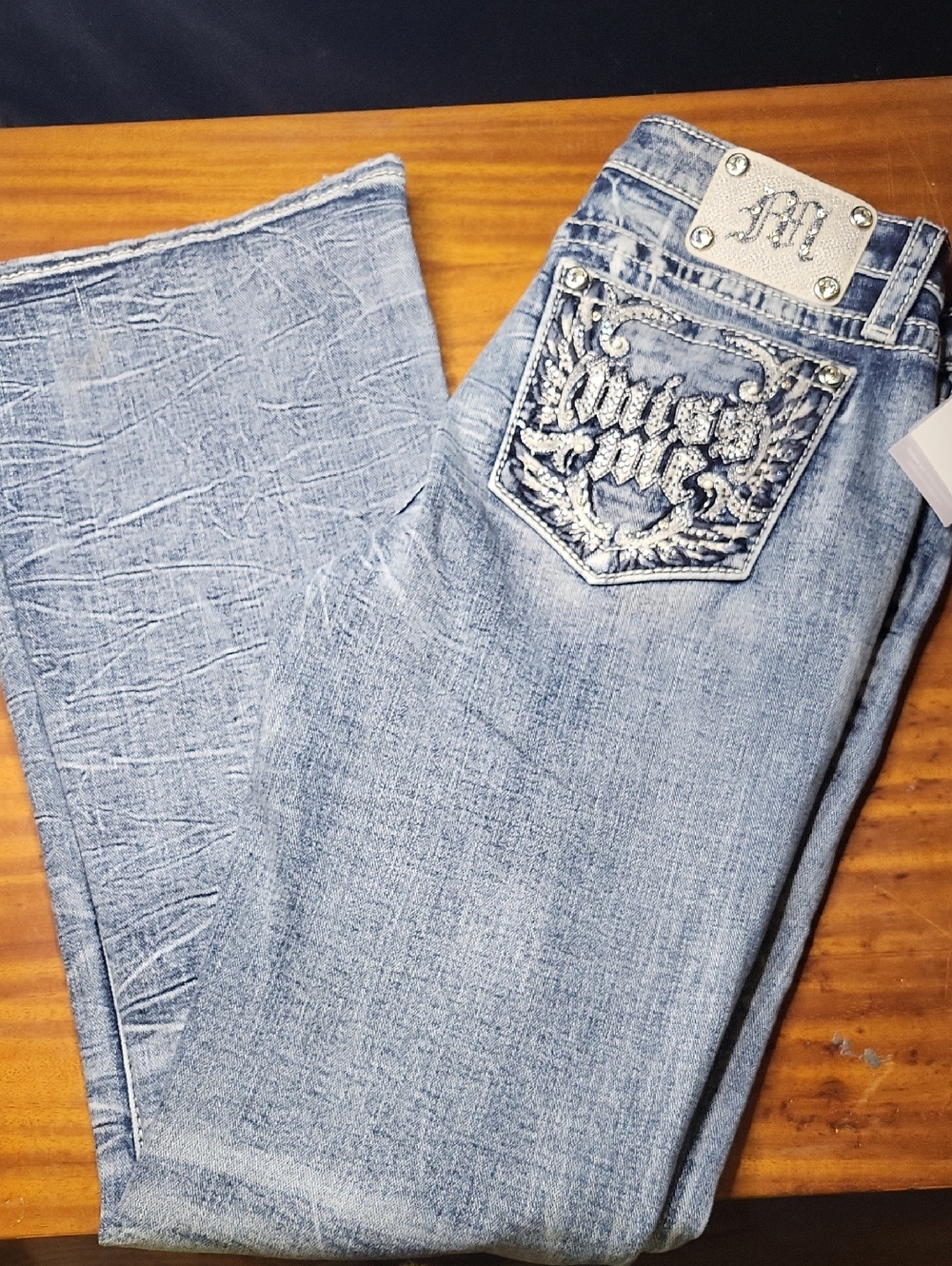 Miss Me Women's Light Wash Embroidered Pocket Jeans - Picture 4 of 8